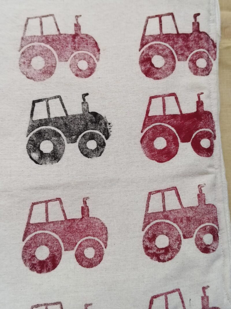 The racing tractors print, Red and Black