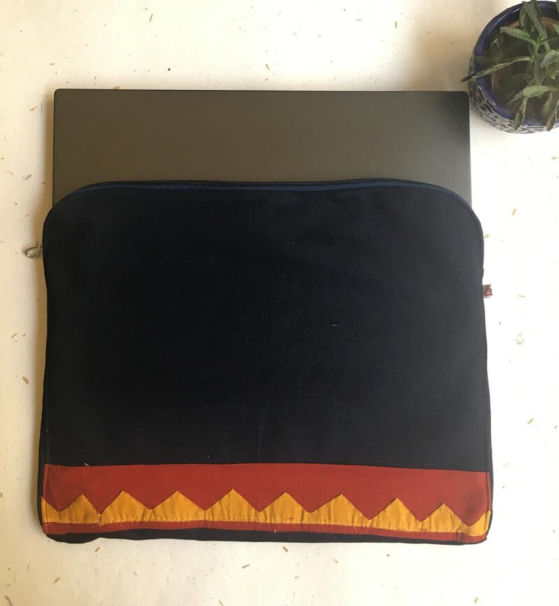 laptop_sleeve_withborder