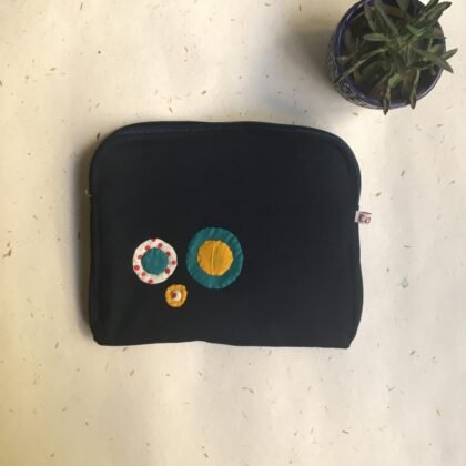 tablet_sleeve_dots