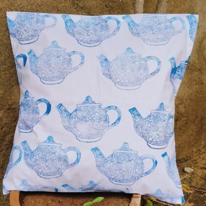 CushionCover_BlueKeetle