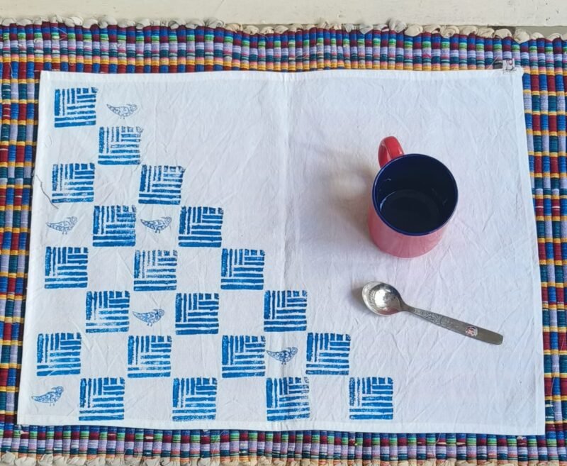Table mat - Maze and Bird