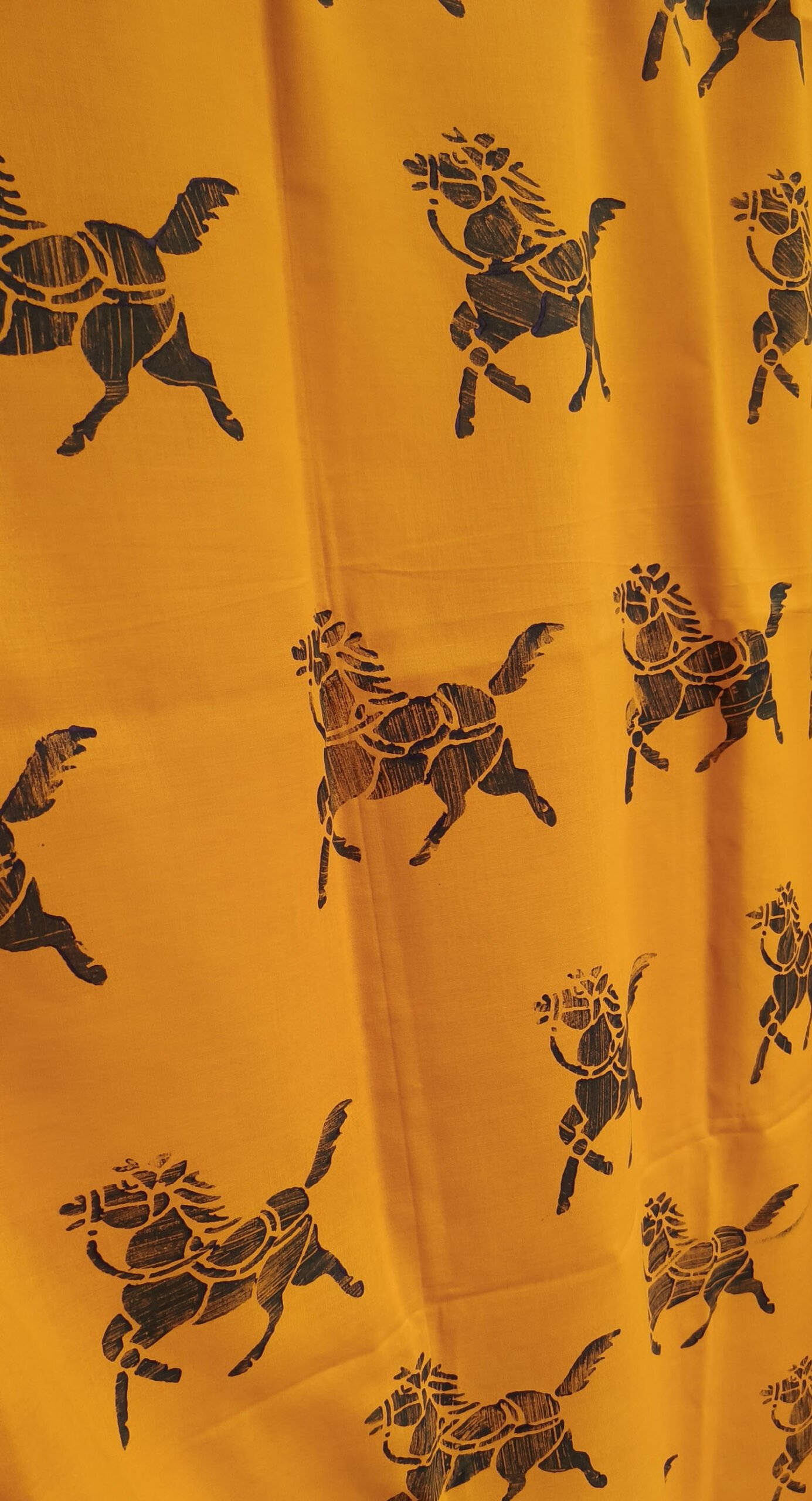 Gallops-Print-Yellow