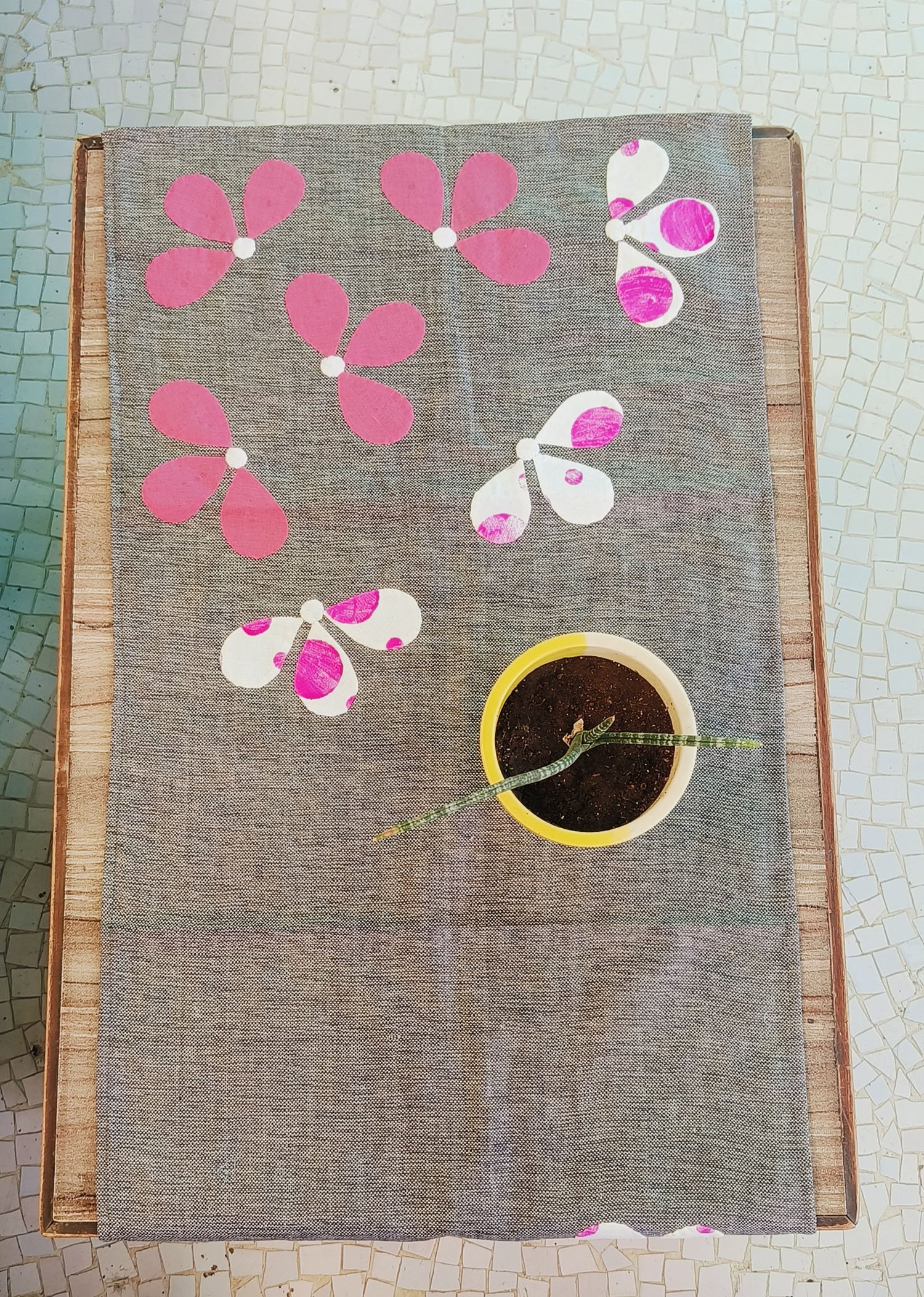 Table runners in applique - half clover - Image 3