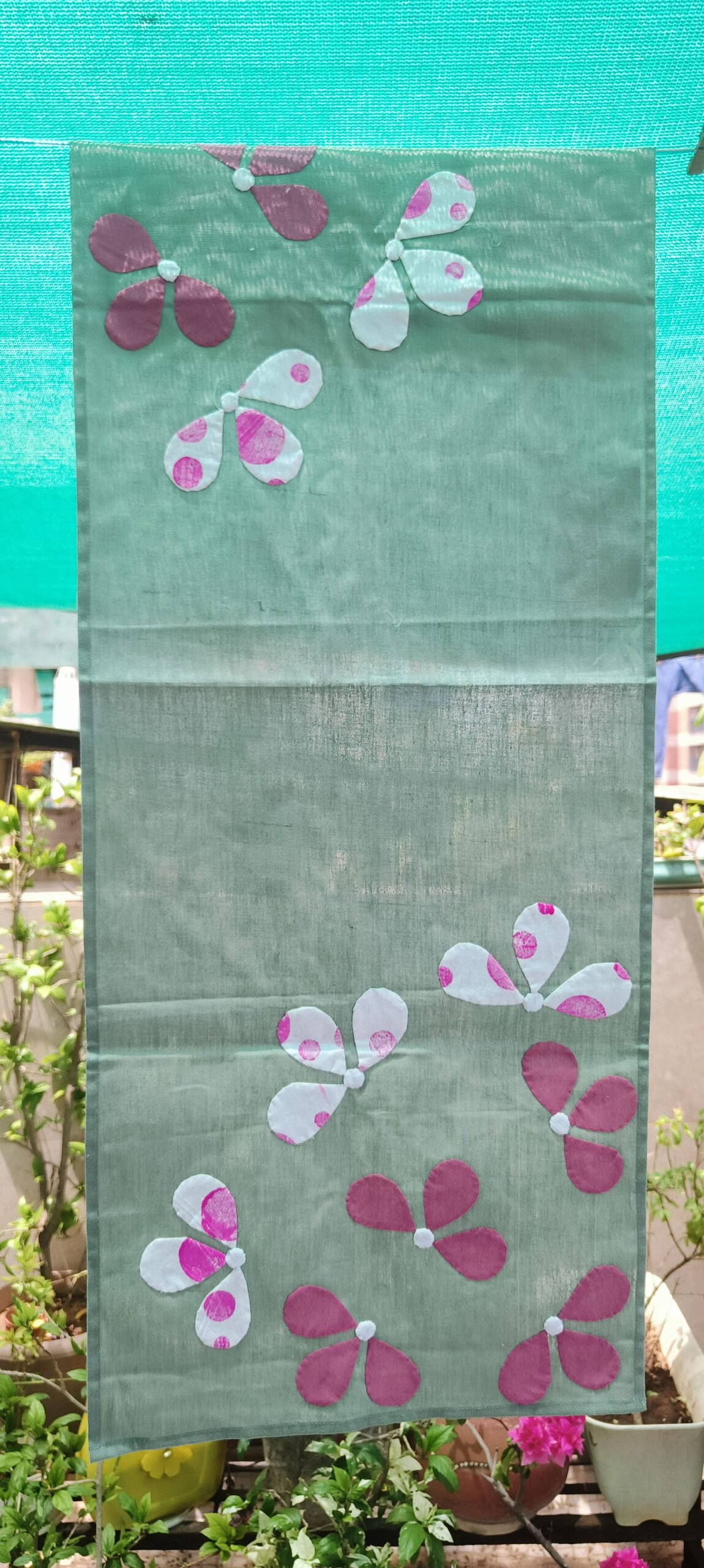 Table runners in applique - half clover - Image 5